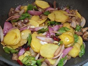 红烧土豆片的做法 步骤8