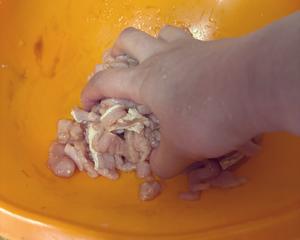 蒜苔炒肉丝的做法 步骤5