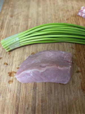 蒜苔炒肉丝的做法 步骤1