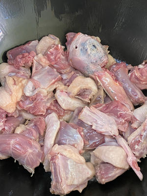 超级下饭菜苦瓜烧鸭的做法 步骤2