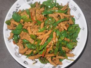 荤菜：辣椒炒鸭肠（下饭）的做法 步骤4