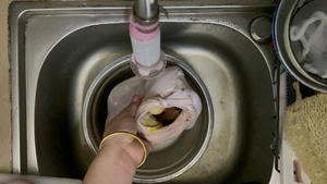 暖胃的猪肚鸡的做法 步骤6