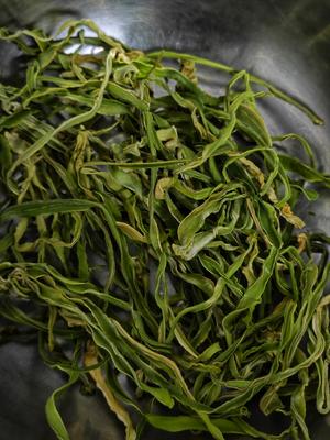 家常贡菜辣酱，真嘟超下饭！！的做法 步骤1