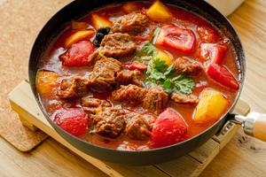 拌饭绝配！有手就会的浓汤番茄炖牛腩的做法 步骤10