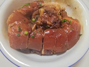 [家常菜]肥而不腻，瘦而不柴的卤蹄膀/红烧蹄膀的做法 步骤10