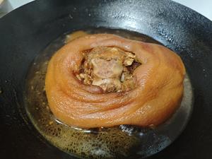 [家常菜]肥而不腻，瘦而不柴的卤蹄膀/红烧蹄膀的做法 步骤5