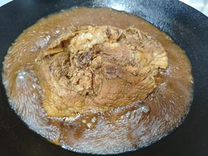 [家常菜]肥而不腻，瘦而不柴的卤蹄膀/红烧蹄膀的做法 步骤7