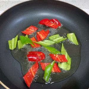 🍍酸甜菠萝咕噜肉的做法 步骤12