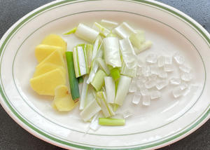 红烧小羊腿的做法 步骤2