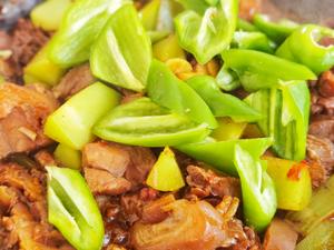 麻辣干锅肘子｜软糯干香麻辣过瘾的做法 步骤10