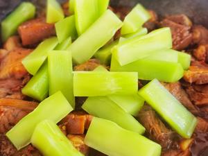 麻辣干锅肘子｜软糯干香麻辣过瘾的做法 步骤9