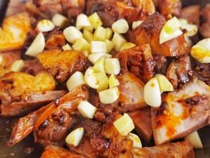 麻辣干锅肘子｜软糯干香麻辣过瘾的做法 步骤7