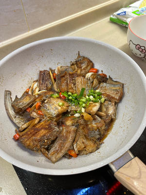 红烧带鱼（江浙家常版）的做法 步骤5