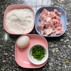 ㊙️茄汁糖醋排骨（酸酸甜甜）的做法 步骤1