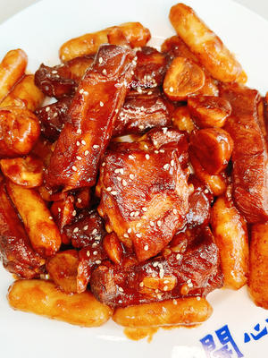 排骨板栗烧年糕，给年夜饭加个美味硬菜的做法 步骤5