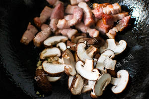 培根香菇大白菜｜简单快手下饭菜的做法 步骤5