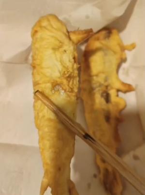 〔酥炸小黄鱼〕外酥里嫩，特别香的做法 步骤7
