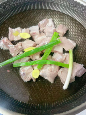 糖醋排骨 不用炒糖色哈的做法 步骤2