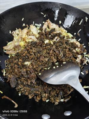 超级美味梅菜扣肉，不油腻还下饭的做法 步骤9