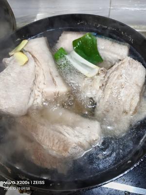 超级美味梅菜扣肉，不油腻还下饭的做法 步骤2