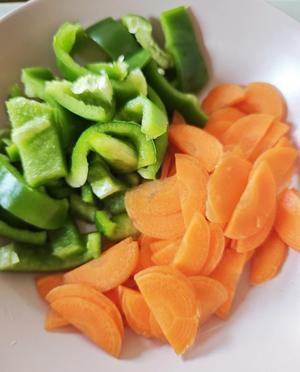 100道家常菜之红烧日本豆腐的做法 步骤1