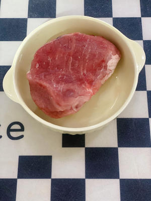东北锅包肉～酥脆可口，有又实惠，新手小白也能轻松驾驭的做法 步骤1