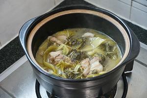 巨巨下饭的酸菜炖五花肉的做法 步骤8