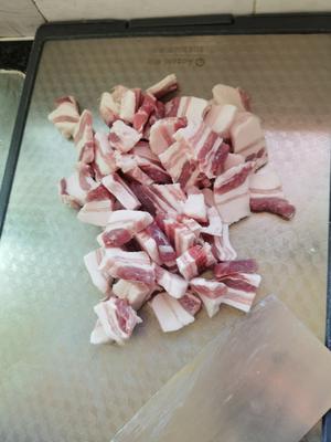 巨巨下饭的酸菜炖五花肉的做法 步骤3