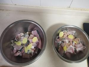 黑鱼酸菜鱼（家常做法）的做法 步骤2