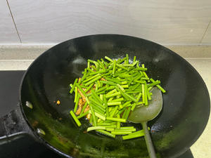 蒜苔炒肉丝-家常快手菜的做法 步骤7