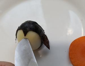 儿童创意餐：卡通企鹅鹌鹑蛋的做法 步骤17