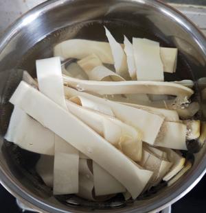 100道家常菜之尖椒干豆腐的做法 步骤1