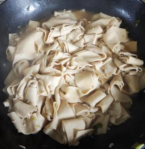 100道家常菜之尖椒干豆腐的做法 步骤4