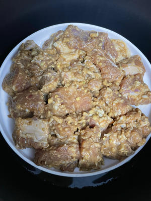 零失败快手菜：蒜香蒸排骨的做法 步骤7