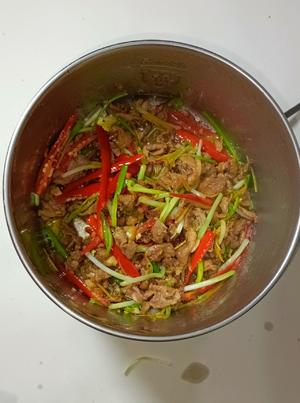 葱爆牛肉  超好吃的快手菜的做法 步骤11