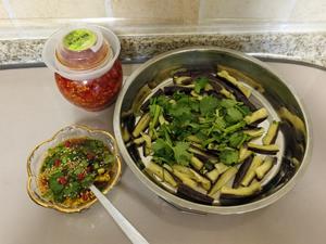 凉拌茄子的做法 步骤4