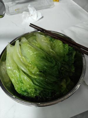 快手菜之蒜蓉生菜的做法 步骤7
