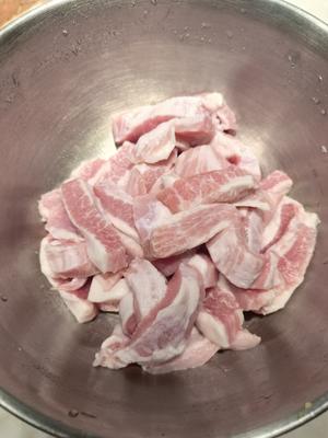 快手菜 煎猪颈肉的做法 步骤1