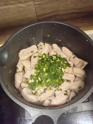 快手菜 煎猪颈肉的做法 步骤5