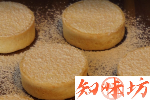 2404-唯甜人气新品好吃到舔盘子的北海道牛乳挞门店新宠.jpg 2404-唯甜人气新品好吃到舔盘子的北海道牛乳挞门店新宠.jpg