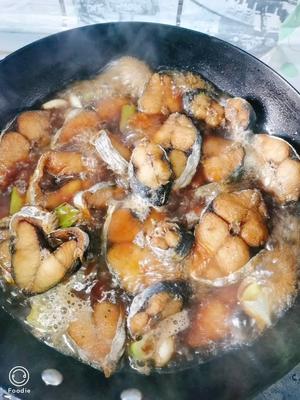 五香熏鲅鱼
就是那个味，年夜饭冷菜必不可少，下酒菜必备！的做法 步骤9