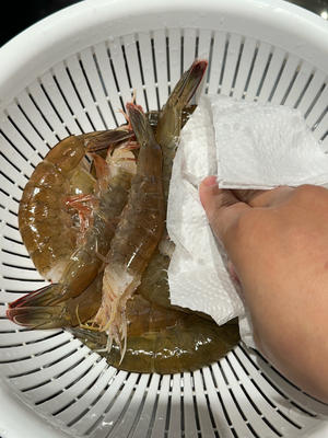 避风塘大虾🍤的做法 步骤4