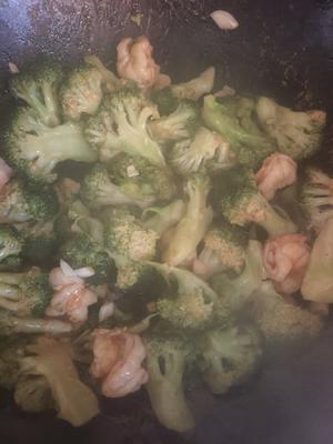 西蓝花虾仁（虾仁，大虾等）（快手菜/大人孩子都爱）的做法 步骤8