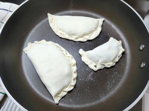 0失败韭菜盒子，有手就会，快手晚餐早餐各种餐的做法 步骤7