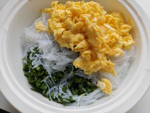 0失败韭菜盒子，有手就会，快手晚餐早餐各种餐的做法 步骤5