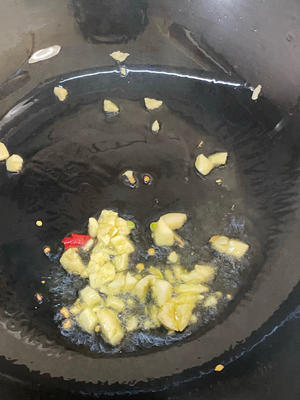 10分钟快手菜-干煸杏鲍菇❗劲道入味越嚼越香的做法 步骤2