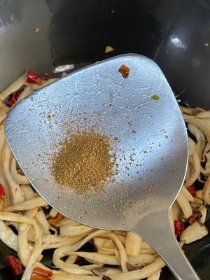 10分钟快手菜-干煸杏鲍菇❗劲道入味越嚼越香的做法 步骤6