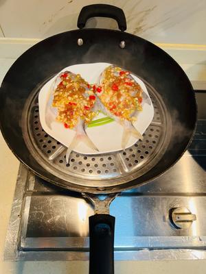 创意菜：「蒸蒸日上」|咸香白鲳鱼（清蒸）|年夜饭|宴客硬菜的做法 步骤4
