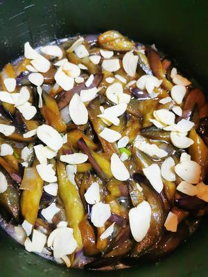 创意菜:茄子肉饼焖饭的做法 步骤8