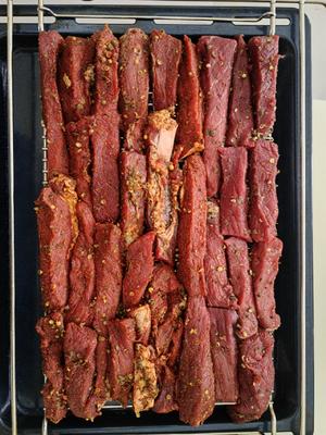 全网最简单的风干牛肉麻辣牛肉干椒盐的做法 步骤1